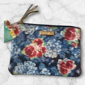The Pioneer Woman Red and Blue Floral Cosmetic Bag